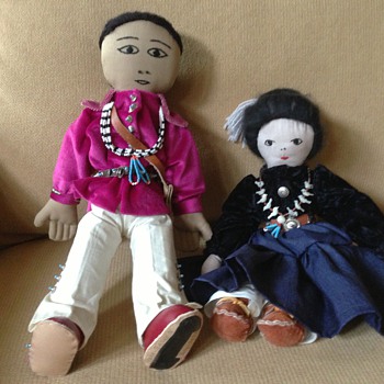 Native American dolls with jewelry