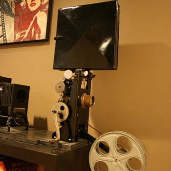 1898 Edison Projecting Kinetascope