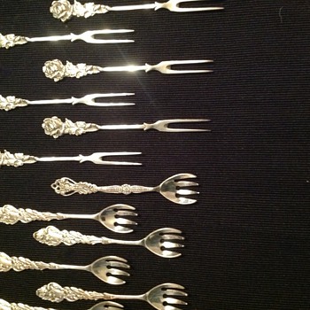 Unknown cutlery items