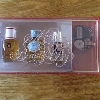 Helena Rubenstein music box perfume collection - Bottles