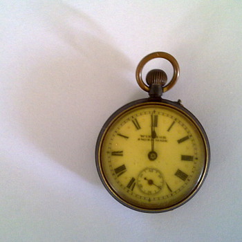 Can anyone tell me how old this is and what it would be worth