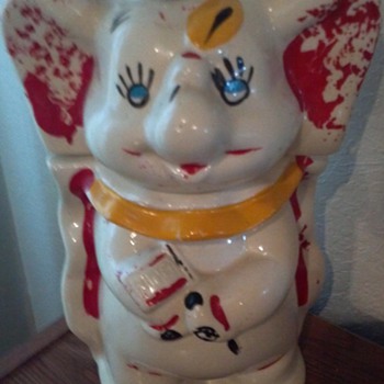 1940 Disney Dumbo 2 sided Cookie Jar - Kitchen