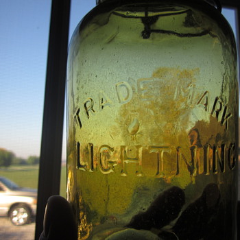 Early Green Lightning Putnam Fruit Jar 