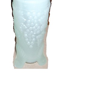 I think this is a northwood hat pin holder