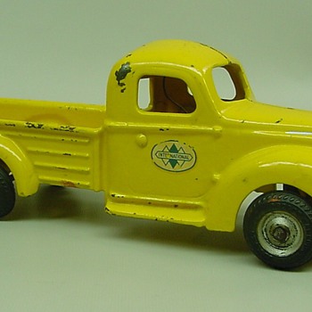 Arcade International truck
