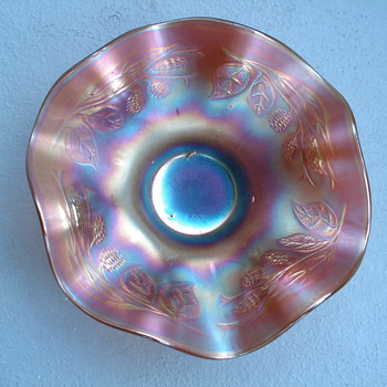 What type of Carnival Glass and it's age?