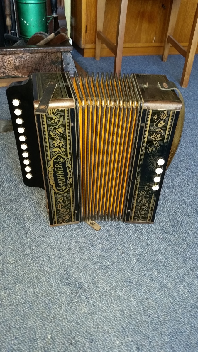 Accordion squeezebox Collectors Weekly