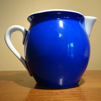 VINTAGE CZECHOSLOVAKIA /MARKERS MARK?  - Art Pottery