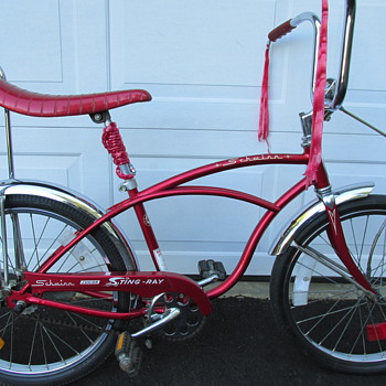 1976 Schwinn Junior Sting-Ray - Sporting Goods