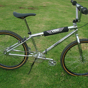 1983 VDC RACING CRUISER voris dixon
