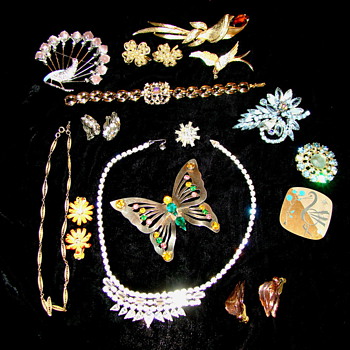 My Collection of Vintage Jewelry