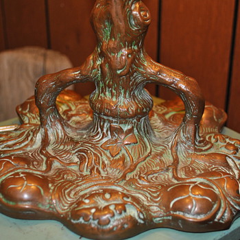 art and craft/ art nouveau lamp base cast of copper?