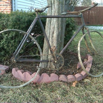 Early 1900's unidentified bicycle