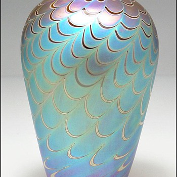 Signed Craig Zweifel Iridescent Vase - 1989 - Art Glass