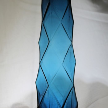 Pentagonal Blue Vase attr. Sasaki - Art Glass