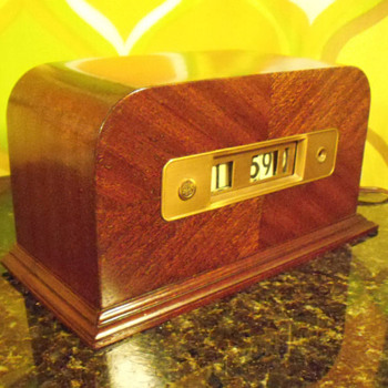 General Electric Cyclometer "Budgeteer" Model 8B-06, 1936 - Art Deco