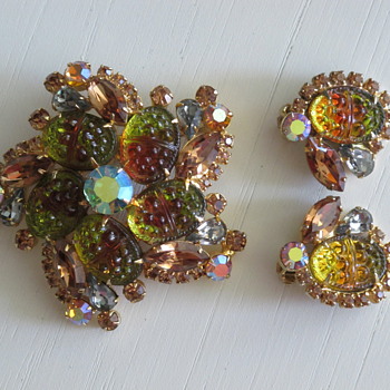 Juliana Delizza & Elster Demi Parure Pin & Earrings
