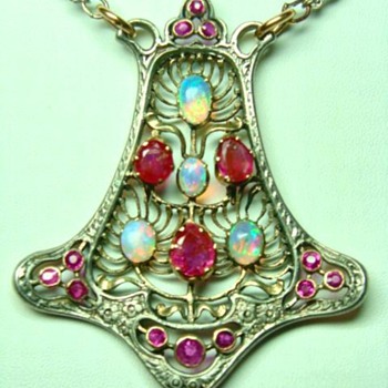 Karl Rothmueller Pendant