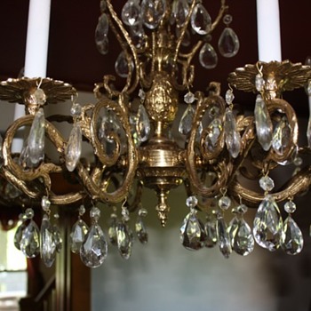Chandelier Louie the 15th??
