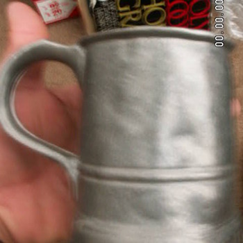 1977 Pub Crawl Mug - Breweriana