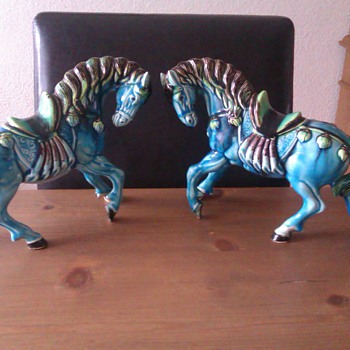 Two blue Chinese horses