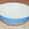 Vintage Colonial Mist Pyrex Bowl
