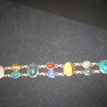Mystery stone necklace - Costume Jewelry