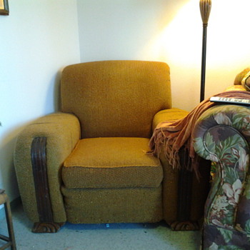 Love this chair and couch....but curious as what era they are from - Furniture