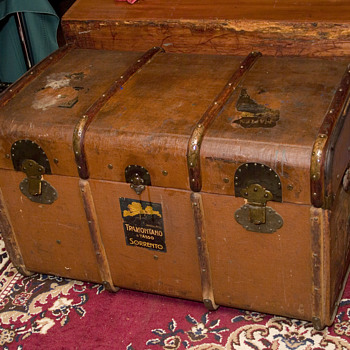 Vintage Trunk