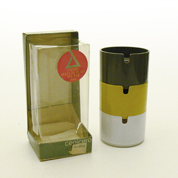 Original packaging for André Ricard's COPENHAGEN ashtrays - Tobacciana
