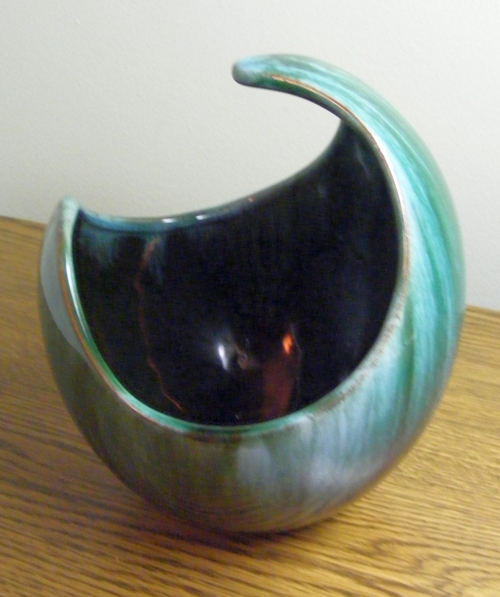 Blue Mountain Pottery Bowl/Dish Old Mark Collectors Weekly