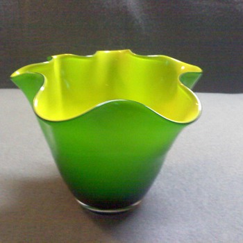 GLASS BOWL - Art Glass