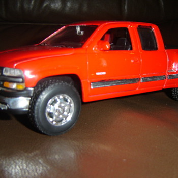2000 Chevrolet Silverado 1500 toy truck/real toy truck