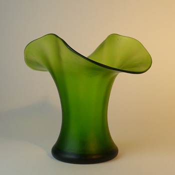 Art Nouveau (?) green vase - Art Nouveau