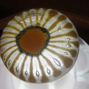 Higgins Glass of Illinois. 60's Drop-Out Vase. - Art Glass