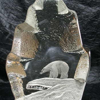 Åseda paperweight Polar Bear - Art Glass