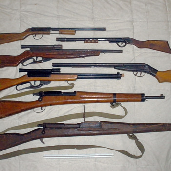 My toy gun collection, rifles and shot guns. Paris and Wyandotte