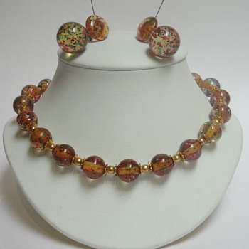 Mystery confetti apple juice bakelite necklace & earrings