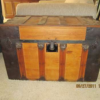 Small flat top trunk