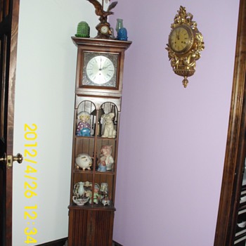 Butler Clock with Shelfs - Clocks