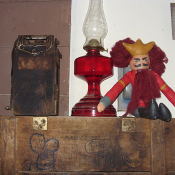 indiana glass kerosene lamp