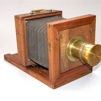 Bernoud, Alphonse.| 1850s.| French or Italian Early Wet Plate Tailboard camera.| - Cameras