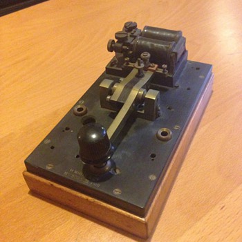 Is this a Morse code unit from ww1 ?? - Military and Wartime