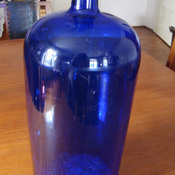 Is this  bottle made of Murano glass? - Bottles