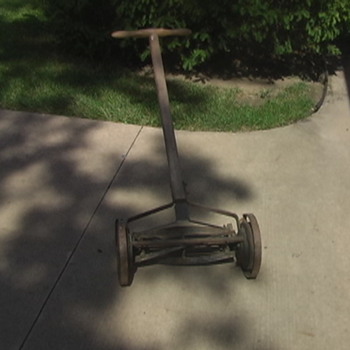 vintage push lawnmower - Tools and Hardware