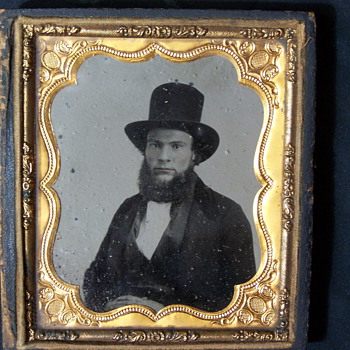 Bearded man ambrotype. - Photographs