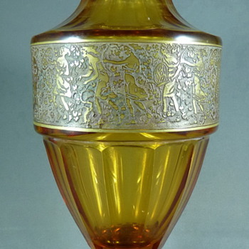 A MOSER KARLSBAD OROPLASTIC AMBER VASE - Art Glass