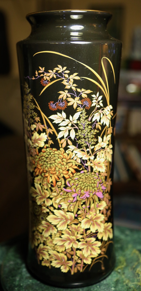 Large Shibata Vase from Japan Collectors Weekly
