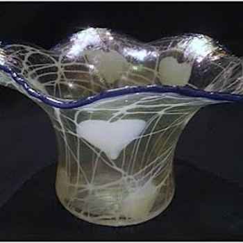 Imperial Free Hand Vase c. 1923 - Art Glass