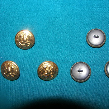 US Navy WWII Pettie Officer Buttons - Military and Wartime